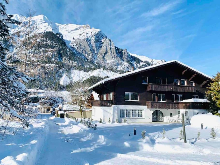 Unique Penthouse With Gallery And Mountain View Kandersteg Exterior photo